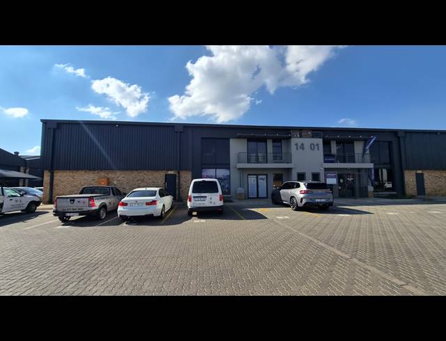 417M² WAREHOUSE TO LET IN BARTLETT